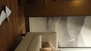 与年轻的美丽房地产经纪人的激情性爱