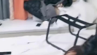 风情车模爱粘人_啪啪_一月五号