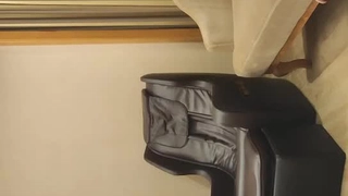 【直播】手机直播美女主播和炮友大秀足交吹箫浴室炮友尿身上再洗澡喜欢的不要错过【超清】